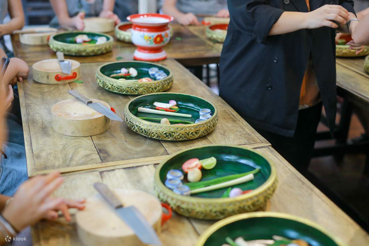 House of Taste | 泰式烹飪實作課程及市場導覽